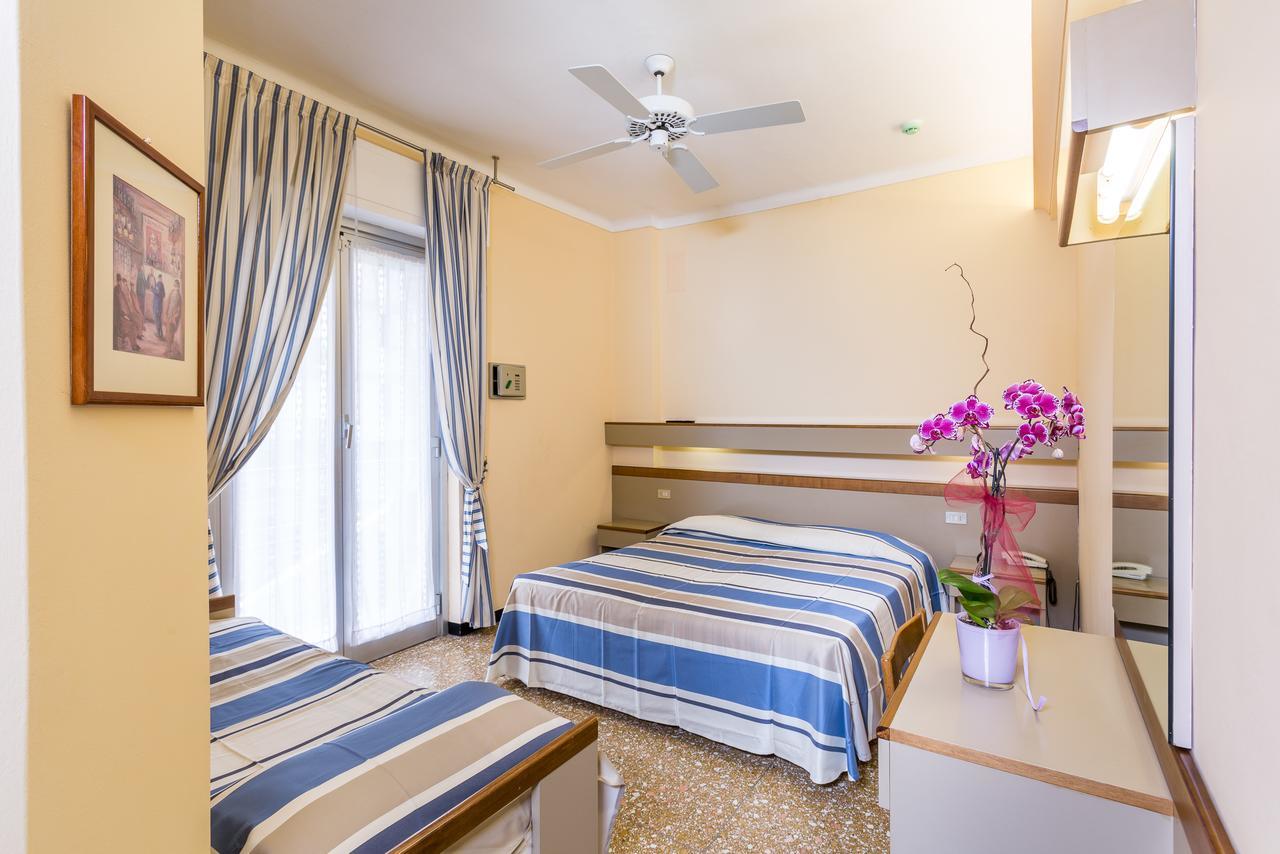 Hotel Villa Delibera Varazze Δωμάτιο φωτογραφία