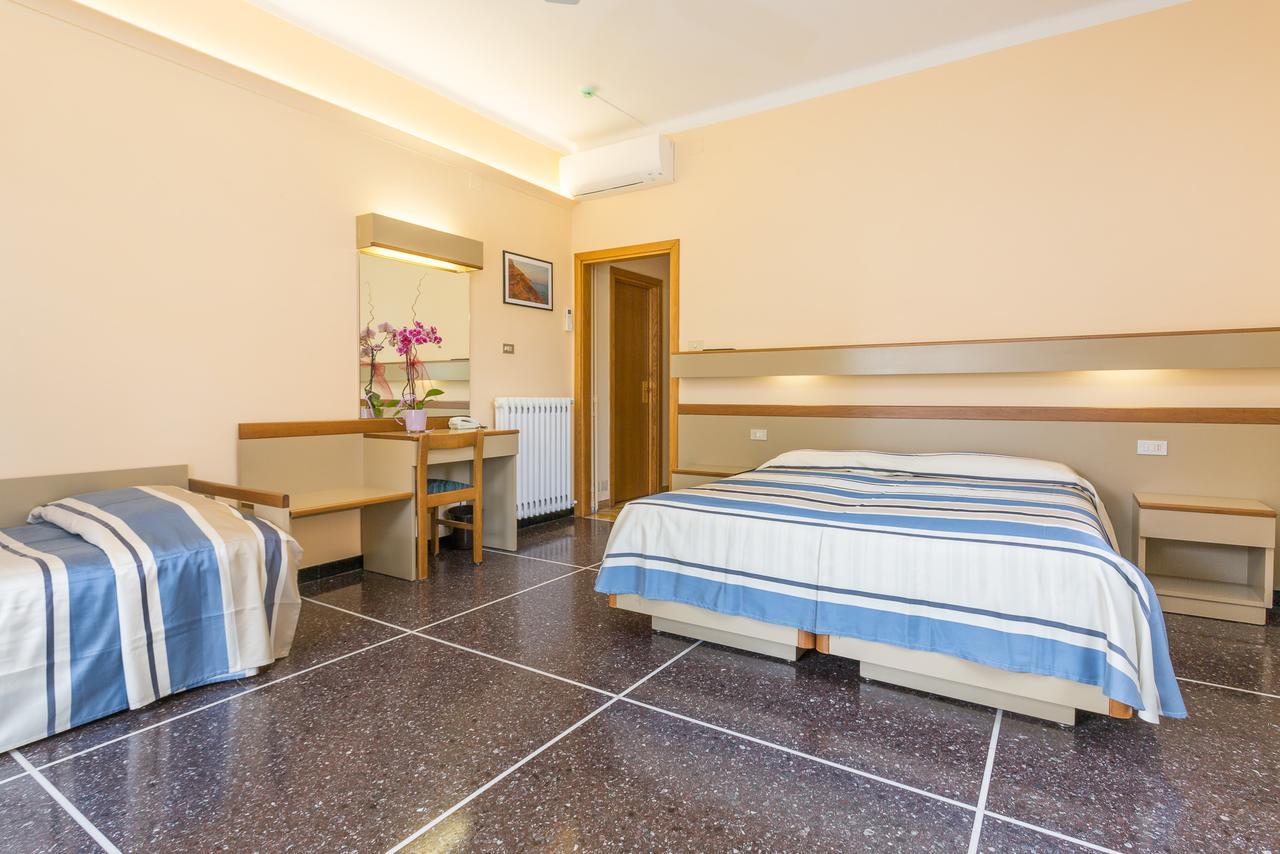 Hotel Villa Delibera Varazze Εξωτερικό φωτογραφία